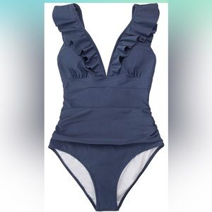 NWOT CUPSHE Women's V Neck One Piece Swimsuit Ruffled Lace Up Monokini